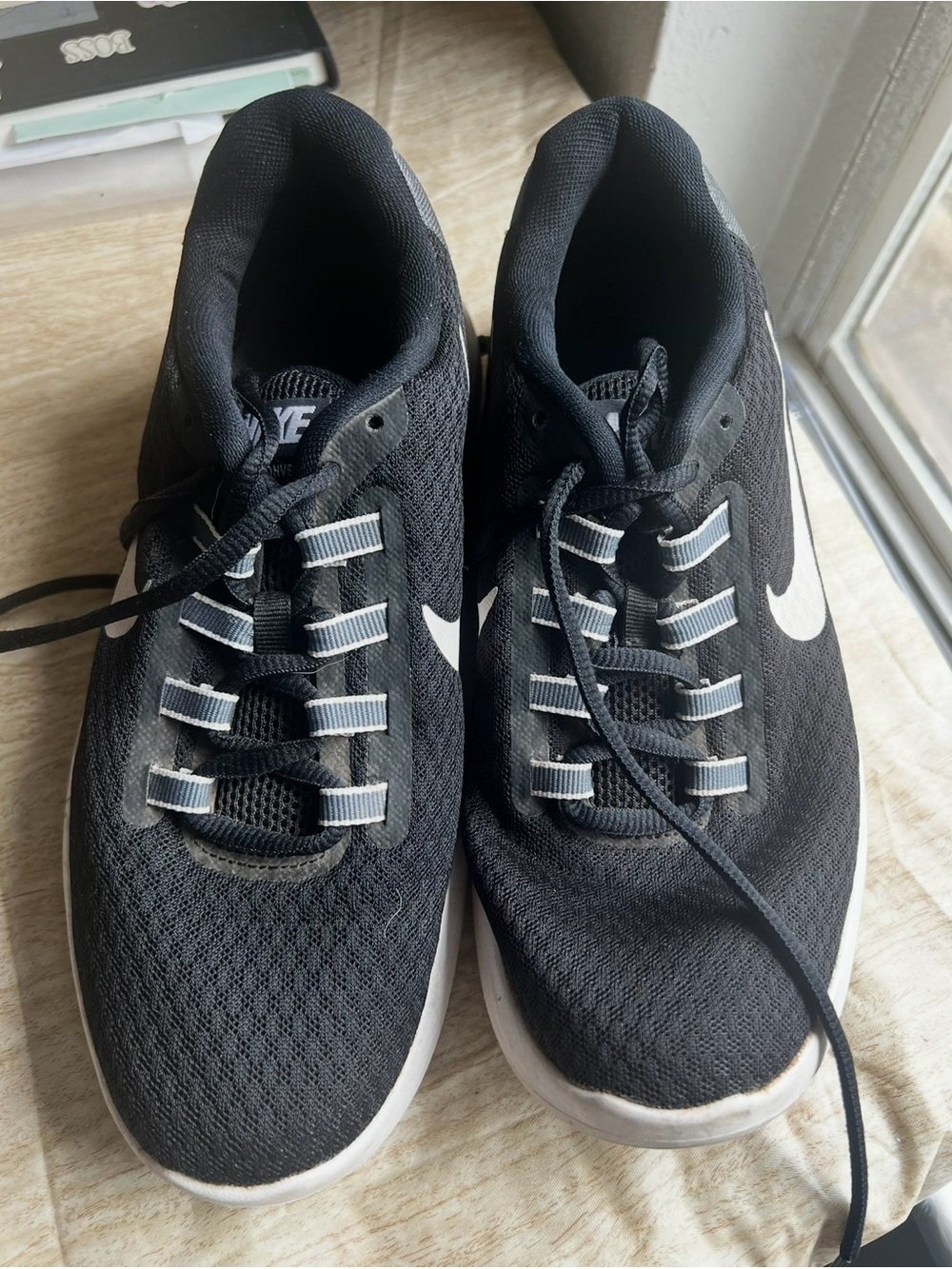 Nike Black and White Athletic Running Shoes